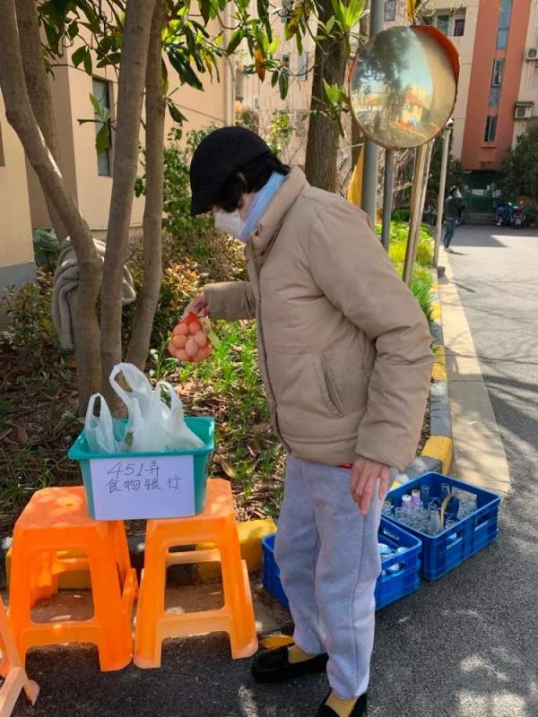 担心老人没菜吃？这些地方，爱心“食物银行”上线了