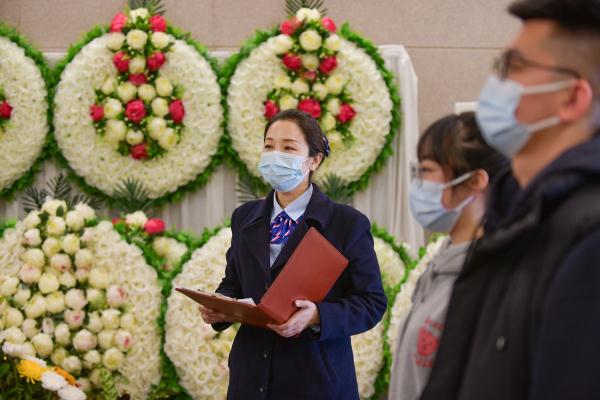 北京：走近“85后”女殡葬师