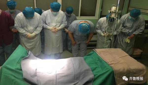 外科医生转行“生命摆渡人”：挨骂是经常的，但总要有人去做