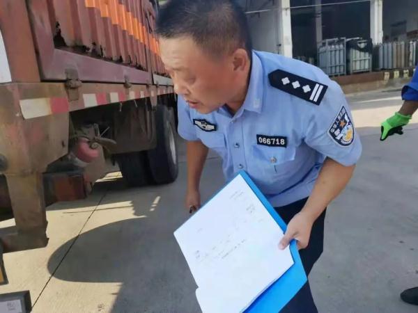 54岁，他倒在疫情防控的岗位上！