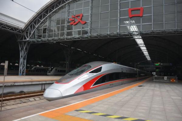 次,武汉至阳新c5509和c5510次,武汉至鄂州d7013次等7列高铁动车组列车