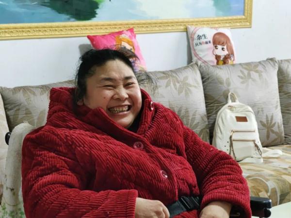 十年如一日，他用歌声唤醒了“植物人”妻子