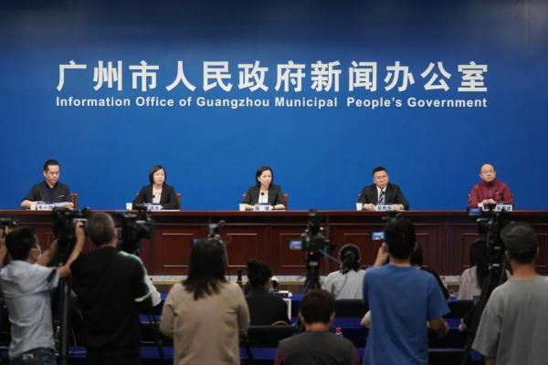 广州目前疫情形势如何？物资供应充足吗？行程码带星怎么办？最新消息汇总