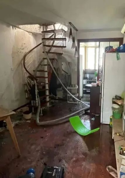 这个“实验”要当心 ,有可能会令人终生难忘! 这个“实验”要当心 ,有可能会令人终生难忘!