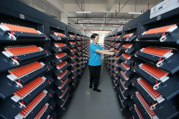 锂价太“疯狂”，马斯克“坐不住了”！