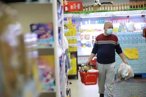 第一批“解封”的上海人都去干了啥? 第一批“解封”的上海人都去干了啥?