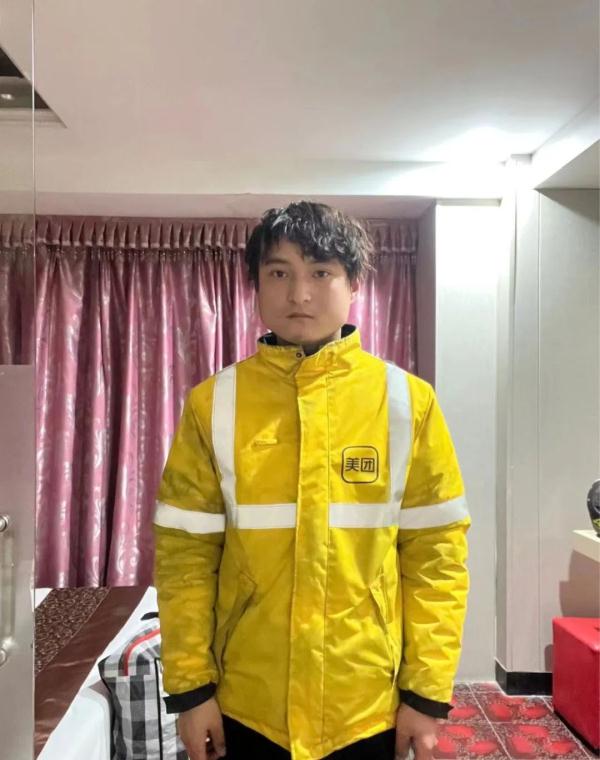 配送小哥出门工作后没地方住？顺丰同城骑士一天收入过万？各大平台回应
