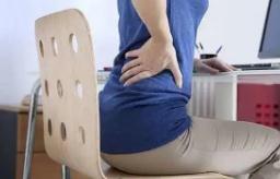 腰疼腿麻可不一定是腰脱，也许是这块肌肉出问题？