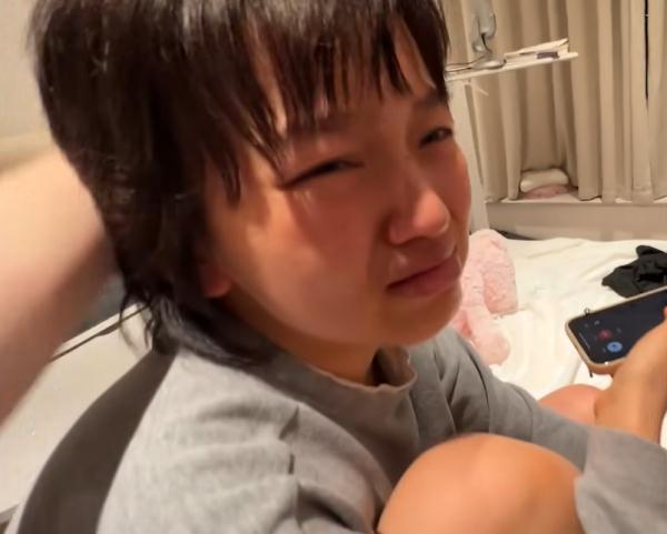 百万网友围观00后楼长：上一秒“光宗耀祖”，下一秒崩溃大哭