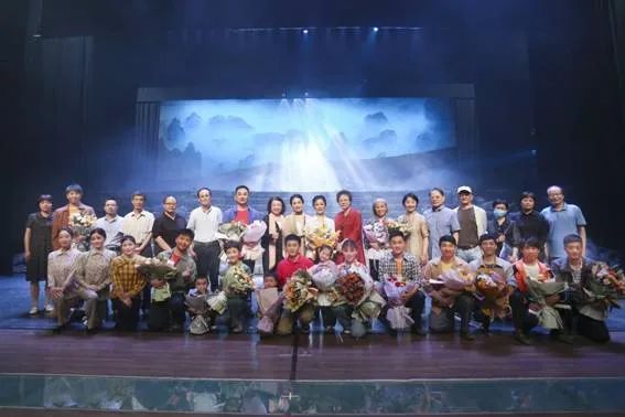 一个县级小剧团,被一群90后00后整活了! 一个县级小剧团,被一群90后00后整活了!