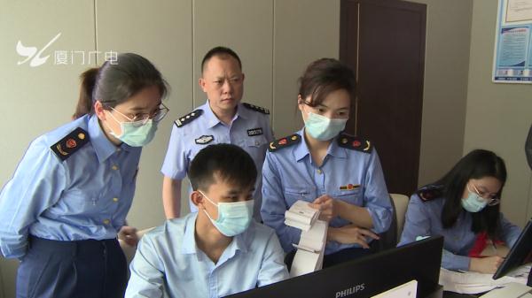 厦门一餐厅竟公开叫卖“孔雀宴”，还提供花式吃法！涉嫌违法→