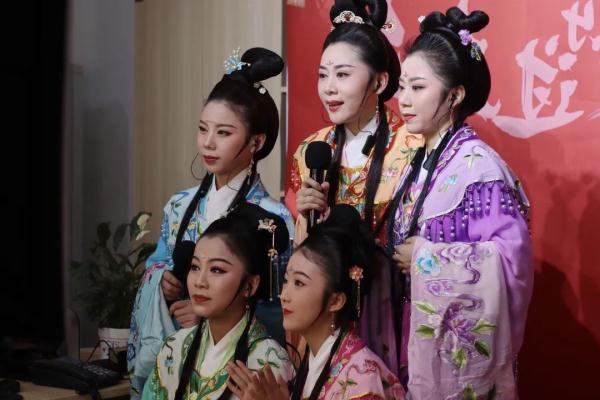 一个县级小剧团,被一群90后00后整活了! 一个县级小剧团,被一群90后00后整活了!