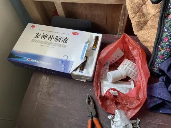 男子与母亲同住一个卧室28年…真相泪崩