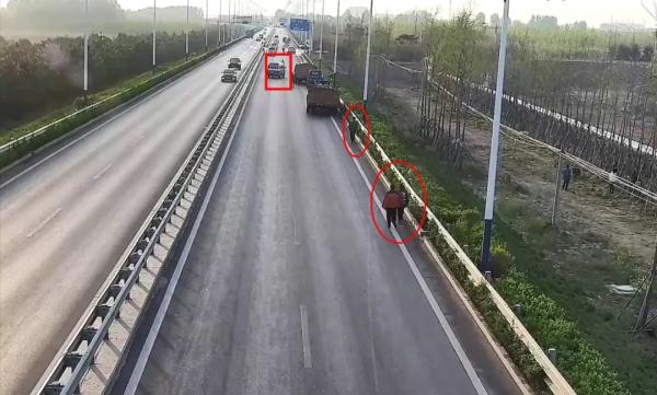 提前下车能逃避检查？监控记录下全过程