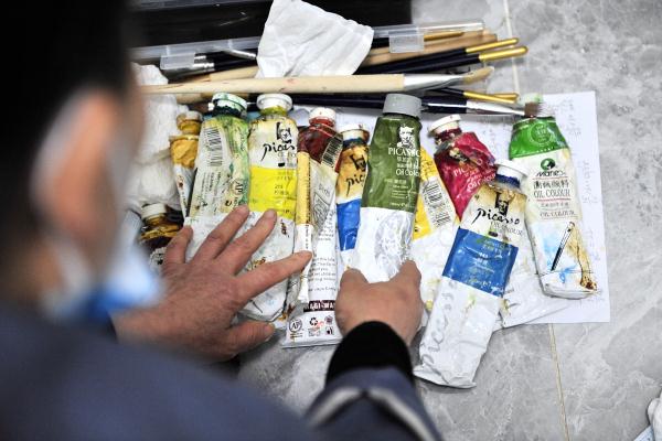 励志!“60后”北漂阿姨的画家梦 励志!“60后”北漂阿姨的画家梦