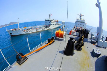 组图 | 直击华山舰海上训练