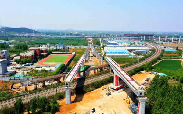 济郑高铁“两桥同转”攻克工程建设关键节点 济郑高铁“两桥同转”攻克工程建设关键节点