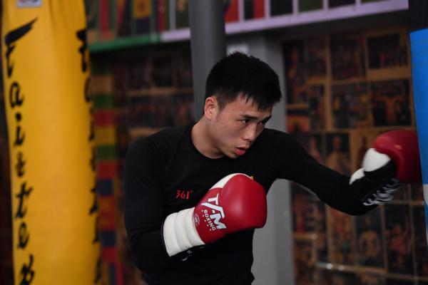 徐灿5月再战拳击擂台：玩命训练，他要夺回失去的一切
