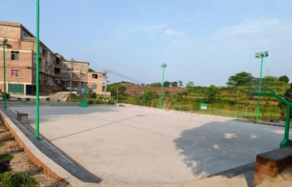 乡村里的“篮球旋风”