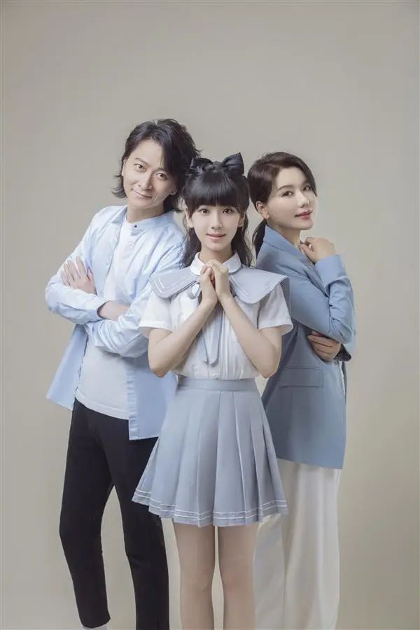 《听我说谢谢你》原唱一家人发声！