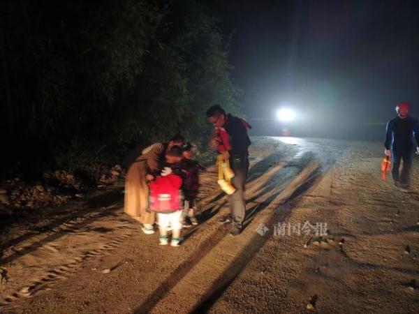 消防紧急提醒！柳州已有6人被困，其中还有3名儿童......