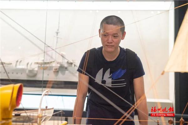 福州“船模达人”复原数百年前的福船！