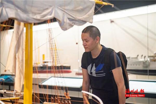 福州“船模达人”复原数百年前的福船！