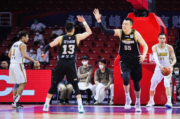 总冠军近在咫尺!辽宁队6人得分上双,总比分3-0广厦 总冠军近在咫尺!辽宁队6人得分上双,总比分3-0广厦