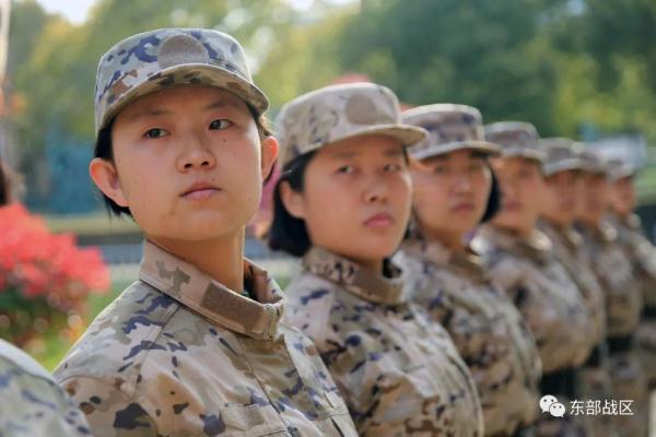 武警女兵的新训初体验