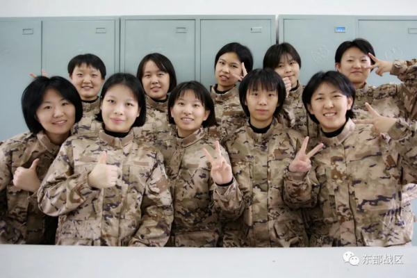 武警女兵的新训初体验