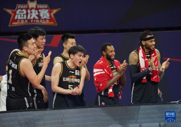 CBA总决赛:辽宁本钢夺冠 CBA总决赛:辽宁本钢夺冠