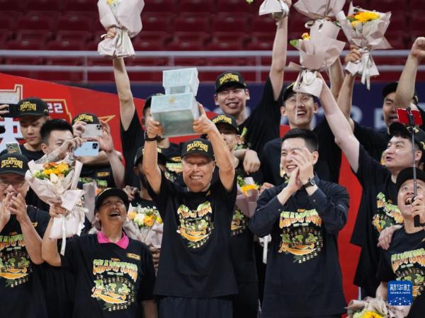 CBA总决赛:辽宁本钢夺冠 CBA总决赛:辽宁本钢夺冠