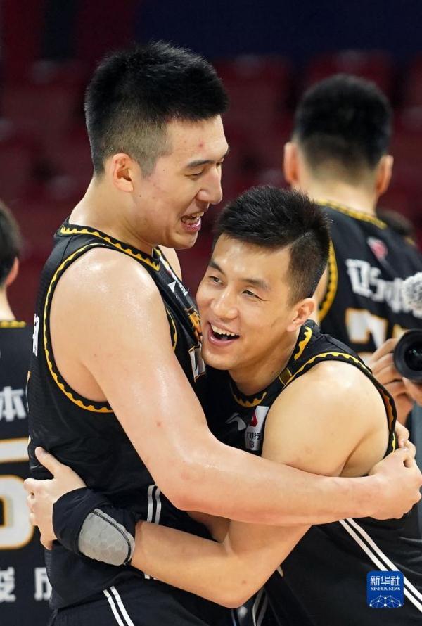 CBA总决赛:辽宁本钢夺冠 CBA总决赛:辽宁本钢夺冠