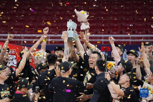 CBA总决赛:辽宁本钢夺冠 CBA总决赛:辽宁本钢夺冠