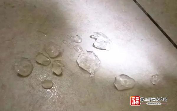 实在太大了!很多福州人半夜被惊醒!已有学校停课! 实在太大了!很多福州人半夜被惊醒!已有学校停课!