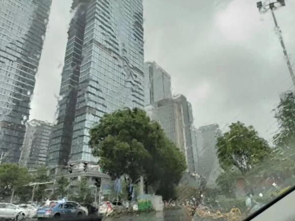 @长沙人，下班快回家！7级大风+暴雨+多条预警信号…