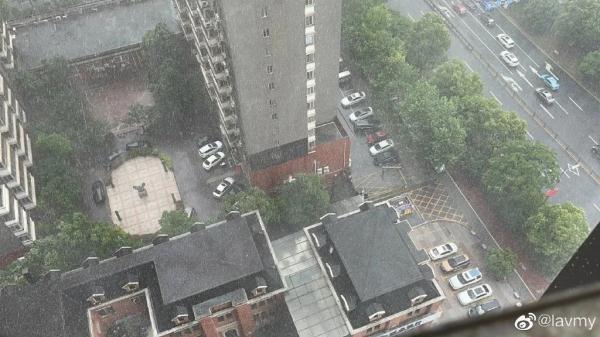 @长沙人，下班快回家！7级大风+暴雨+多条预警信号…