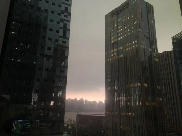 @长沙人，下班快回家！7级大风+暴雨+多条预警信号…