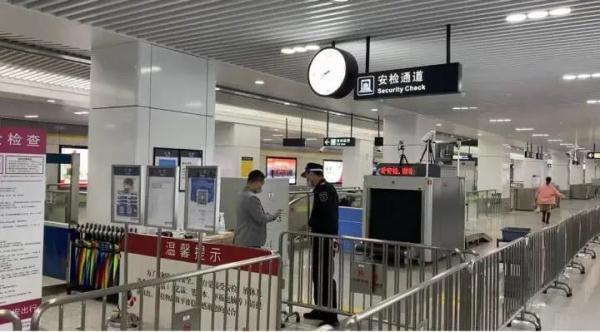 杭州查验48小时核酸检测证明首日，地铁、菜场、景区现场情况→