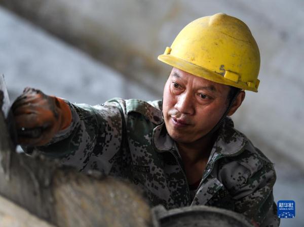 农民工川哥用镜头记录劳动生活
