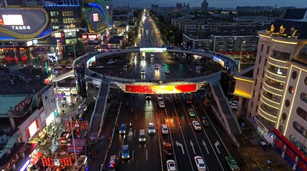 宁夏首座环形天桥“凤还桥”亮相银川 将助力交通疏堵 宁夏首座环形天桥“凤还桥”亮相银川 将助力交通疏堵