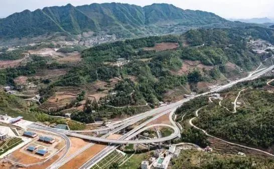 捷报频传!云南部分公路重点工程取得重要进展 捷报频传!云南部分公路重点工程取得重要进展