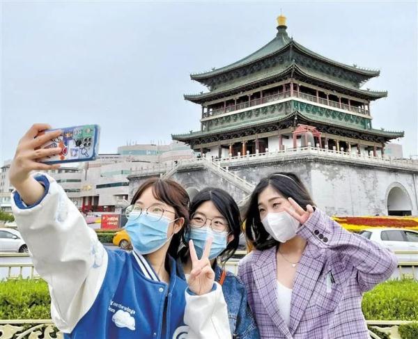“五一”假期畅享美好生活