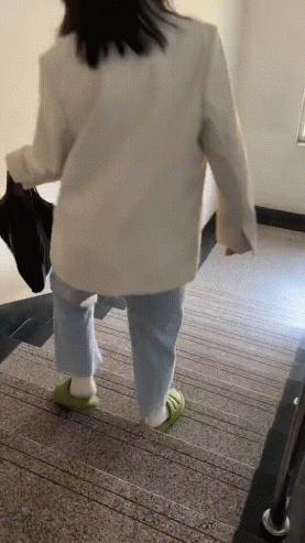 “刘畊宏女孩”运动受伤，哪些保险能帮忙？