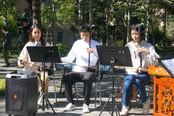 那些从小就在学琴的同学,上大学了还在弹吗? 那些从小就在学琴的同学,上大学了还在弹吗?