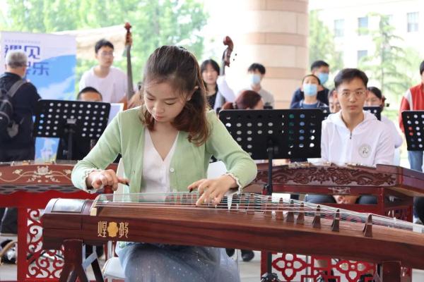 那些从小就在学琴的同学,上大学了还在弹吗? 那些从小就在学琴的同学,上大学了还在弹吗?