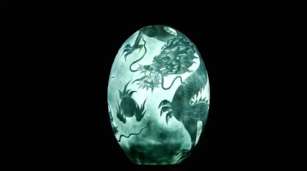 惊叹！一枚小小的蛋壳可以承载日月山川