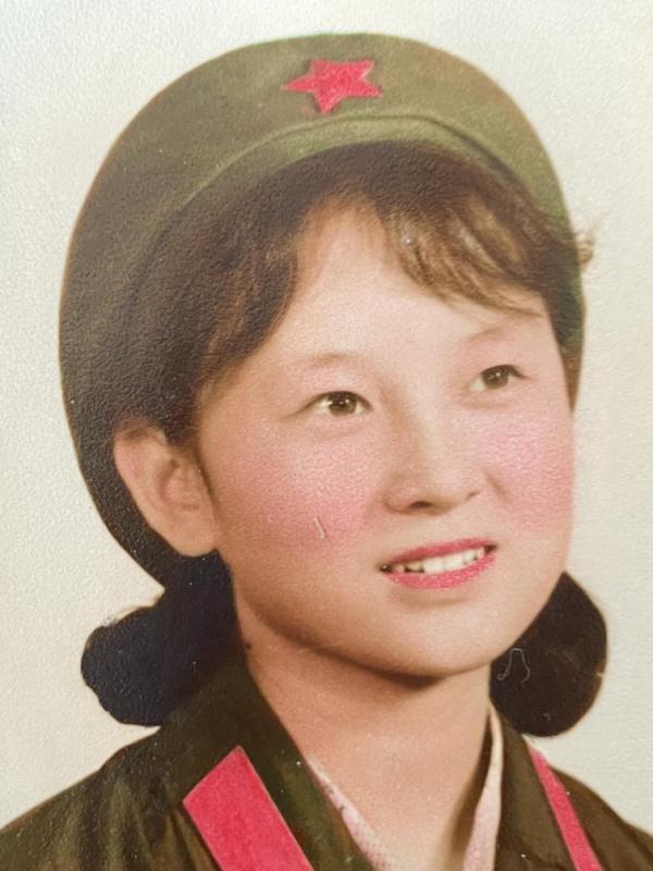 超飒!这是我妈,她的青春穿军装 超飒!这是我妈,她的青春穿军装