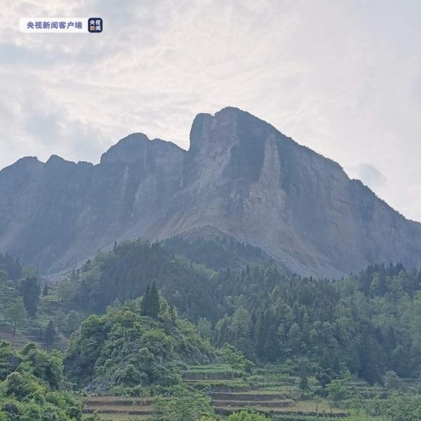 贵州毕节白岩村发生山体垮塌事故 已致3人被埋 贵州毕节白岩村发生山体垮塌事故 已致3人被埋