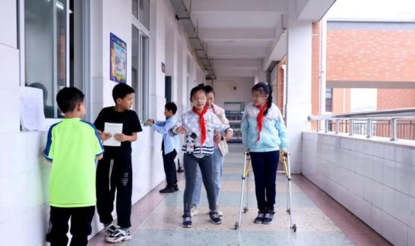 破防！这位单亲妈妈的故事刷屏长沙人的朋友圈